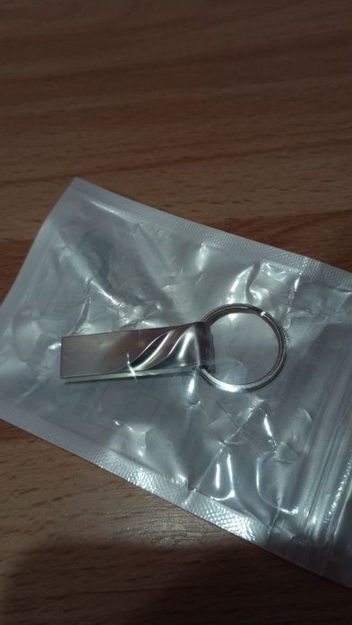 Флеш-накопичувач USB 256 ГБ