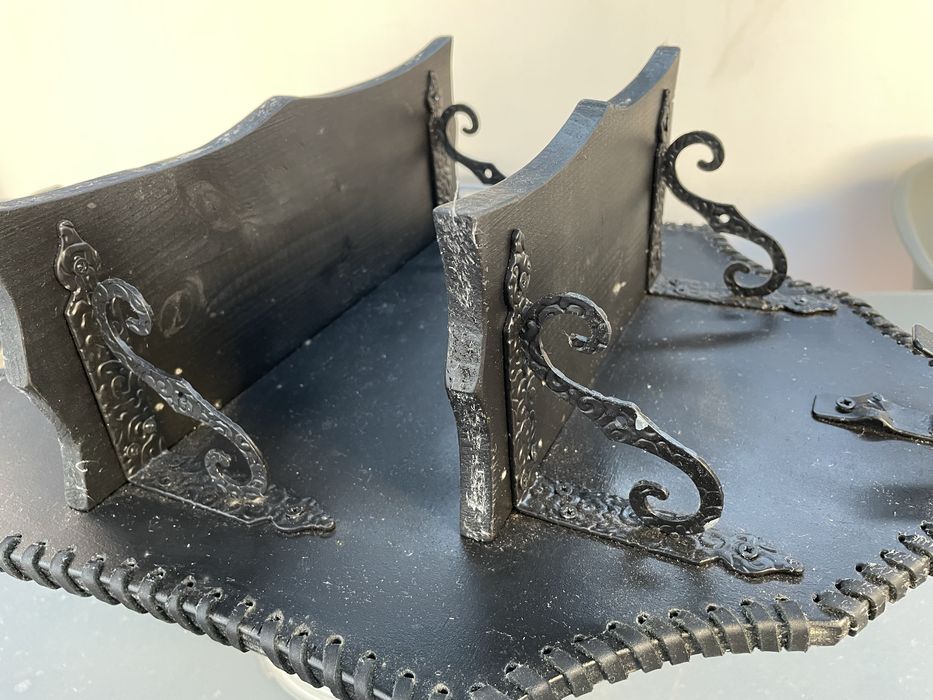 Prateleira decorativa Gotica