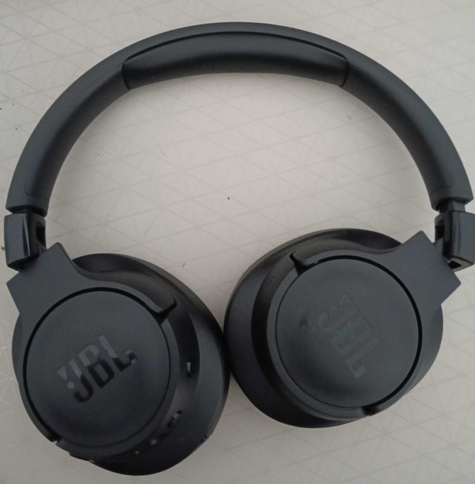 JBL Tune 770 NC Black Headphones (Noise Cancelling Bluetooth)64284284383874120