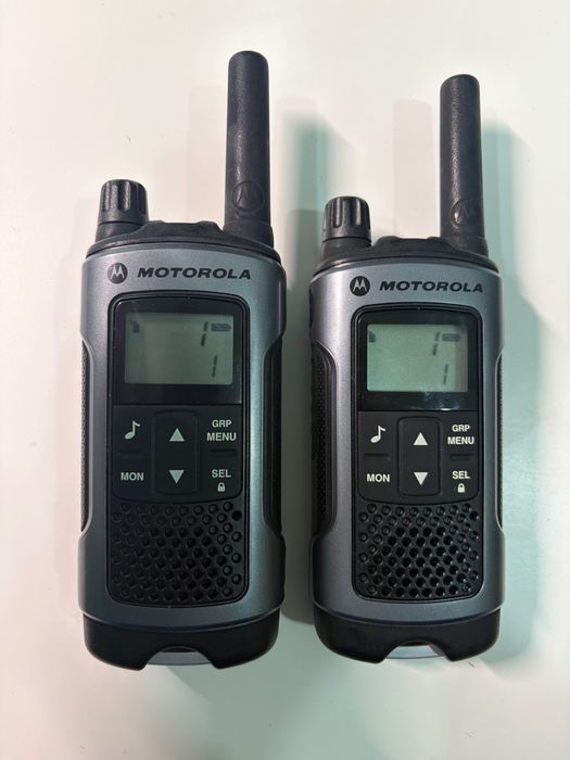 Comunicadores Walkie Talkies Motorola TLKR T80 Extreme