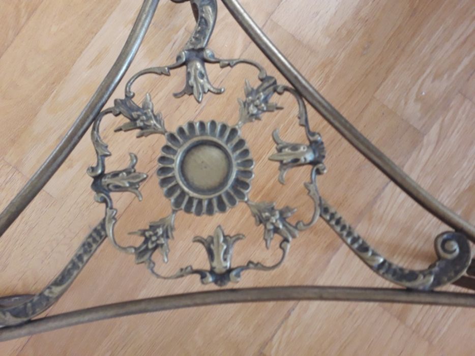 Mesa biselada em vidro e latão com espelho64738404548737122