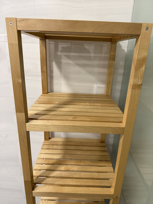 Estante de madeira IKEA