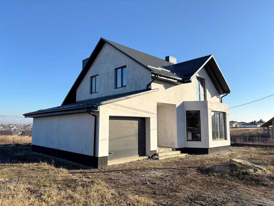 ОКРЕМОСТОЯЧИЙ  БУДИНОК  Локація: масив Кришталевий