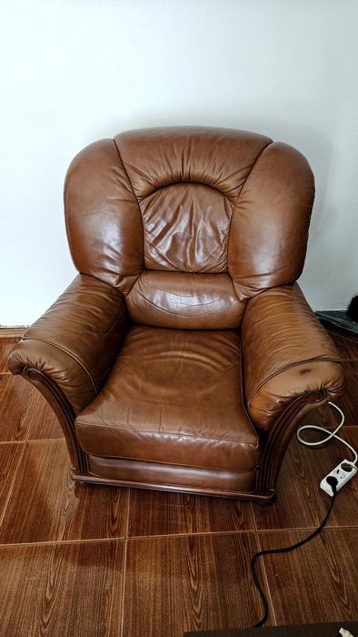 Conjunto 3 sofas em pele