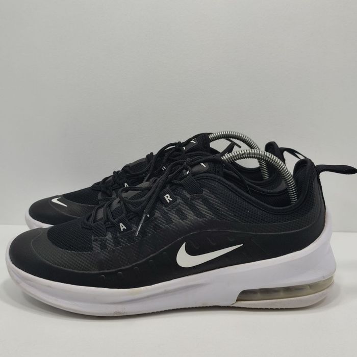 кросівки Nike Air Max Axis