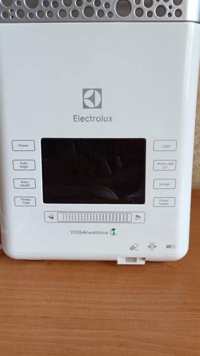Зволожувач повітря ELECTROLUX