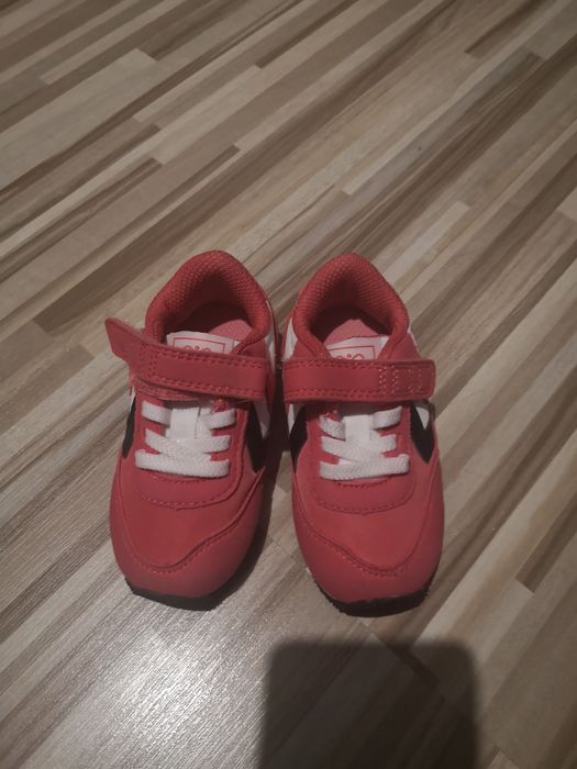 Butki Hummel sportowe 21
