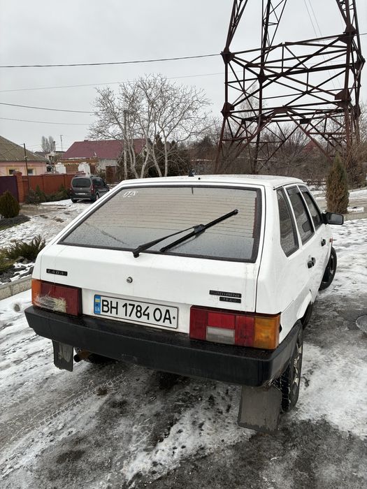 ВАЗ 2109 продам 1300$ торг