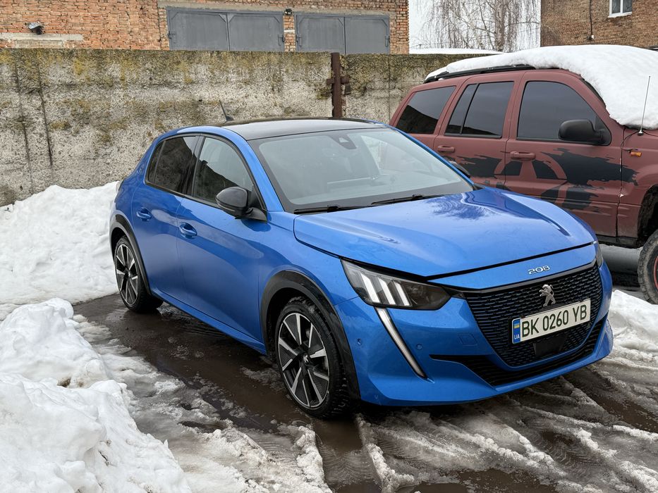 Peugeot e-208 GT line 2019