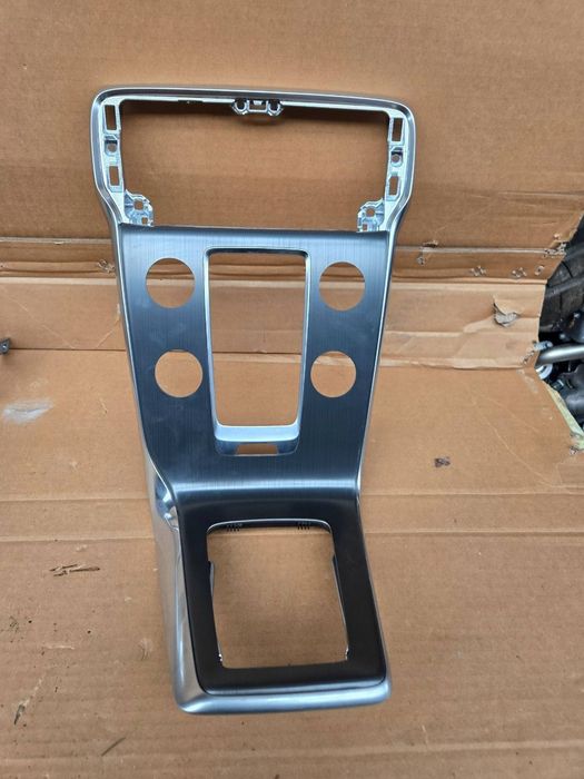 ramka radia biegów panel osłona dekor 31306639 volvo v40 ii