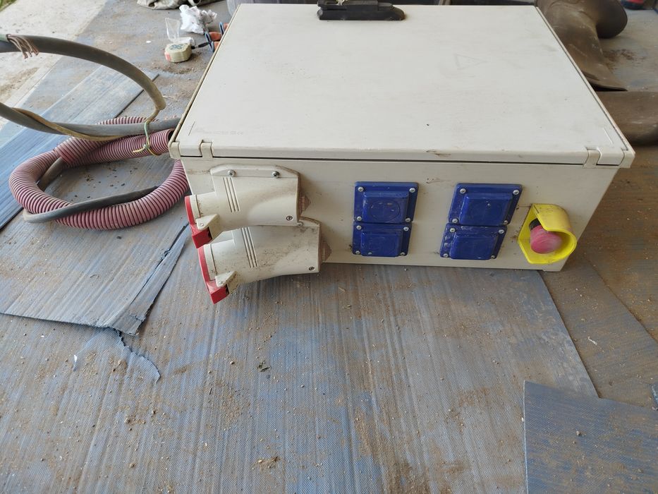 Quadro elétrico de obras como novo