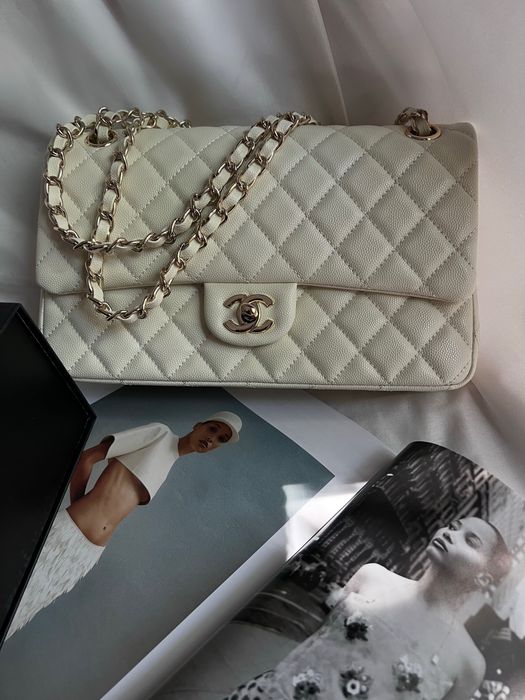 Сумка Chanel Classic Flip молочна