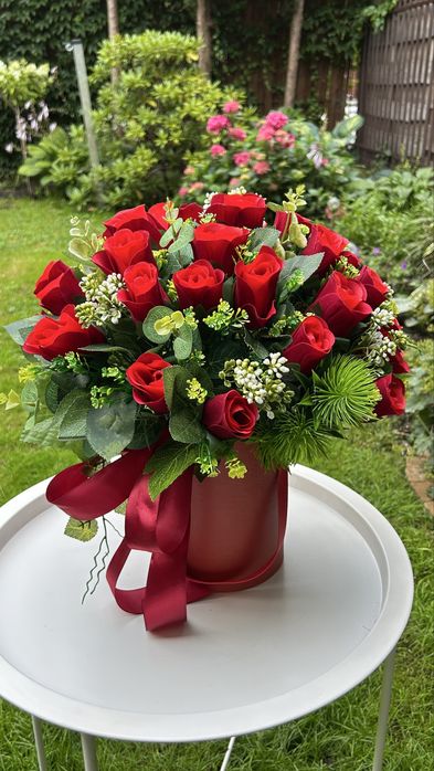 Flower box Bukiet ozdoba sztuczne kwiaty czerwone róże do domu prezent