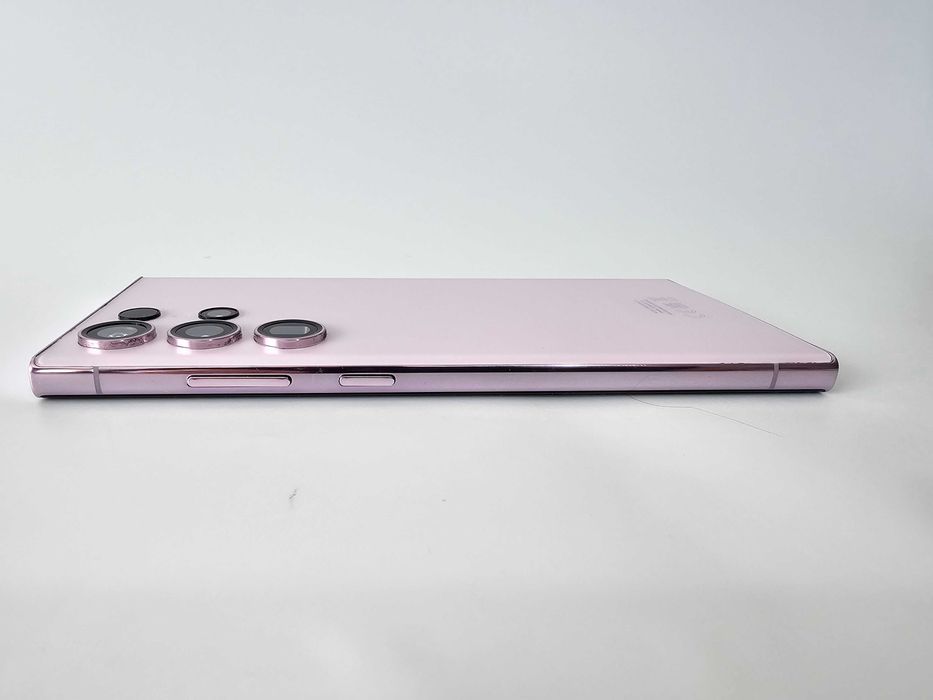 Samsung S23 Ultra 512gb.  Excelente