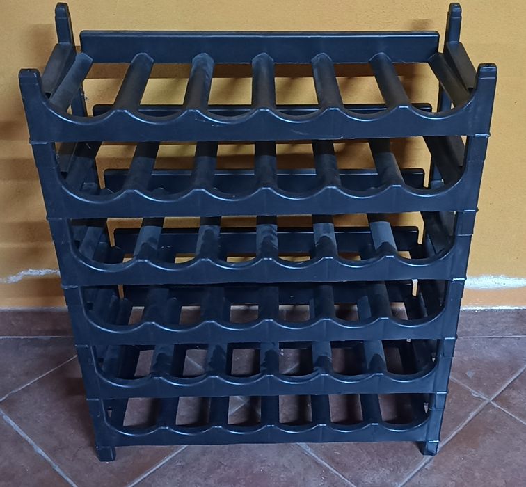 Garrafeira para 36 Garrafas