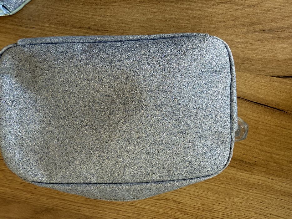 Torebka i kosmetyczna kraina lodu elsa H&M