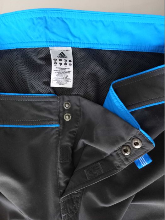 Adidas р. L - XL 48 - 50 пляжные  спортивные шорты