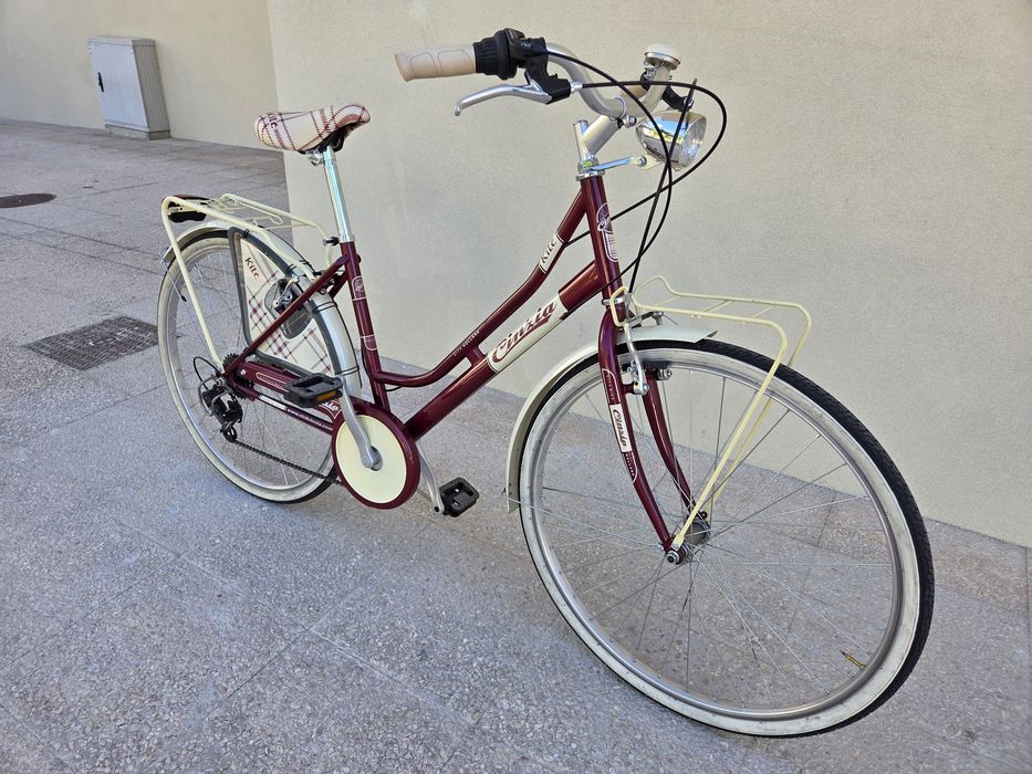 Bicicleta Cinzia Kilt clássica com pouco uso