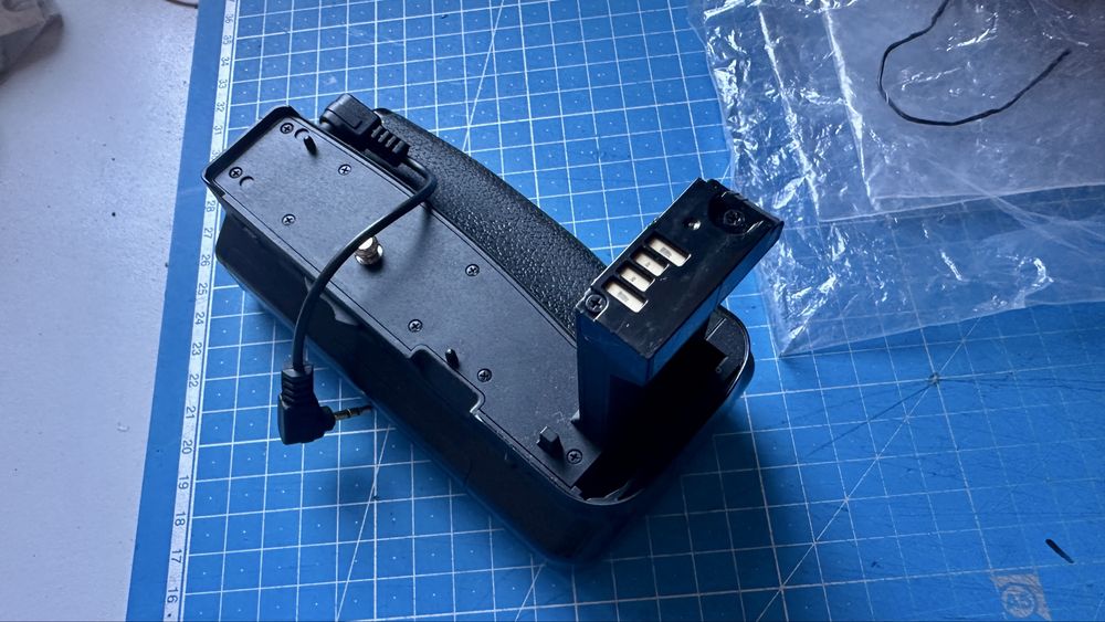 Батарейна ручка, бустер для Canon RP Mcoplus BG-EOS RP