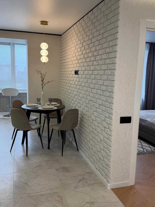 Стильна квартира поблизу ТРЦ Подоляни