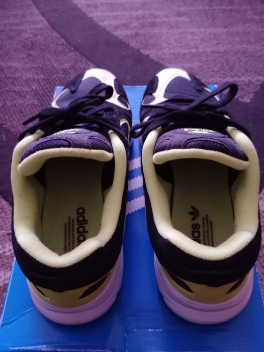 Ténis Adidas Yung-1 N°45,5