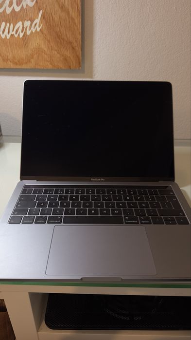 MacBook Pro para peças493772053907384321