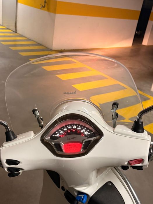 Scooter Vespa GTS 125