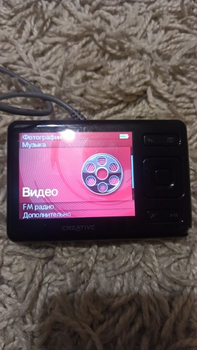 MP-3 creative zen 8mb