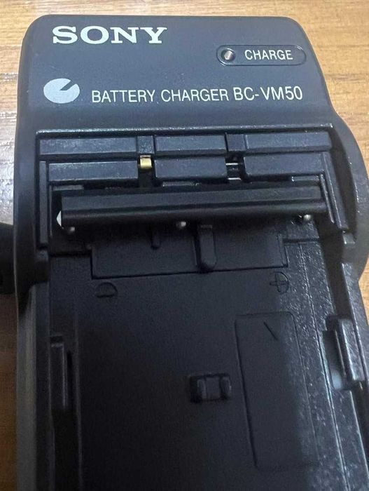 Carregador e cabo de alimentação Sony-BC-VM50