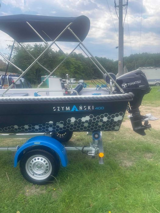 Łódź turystyczna z silnikiem Tohatsu 20 kM