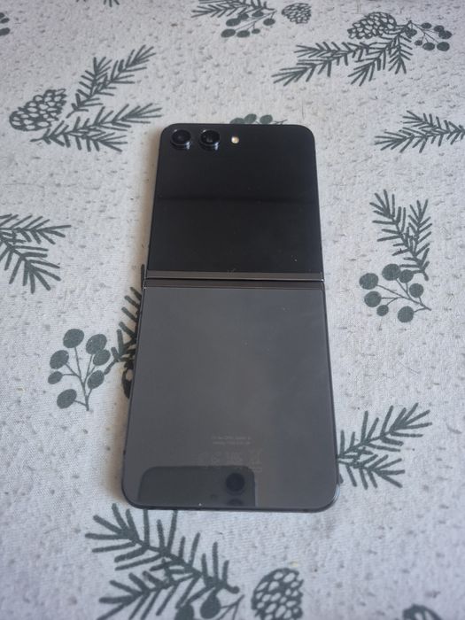 Samsung galaxy z flip5