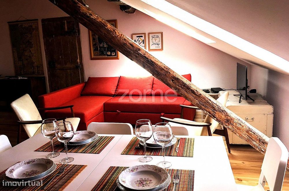 Duplex T1 Remodelado no Coração da Baixa de Setúbal | 90 m²