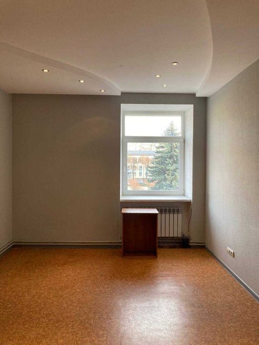 ЦЕНТР 21м2 Здам ОФІС без плати комунальних послуг