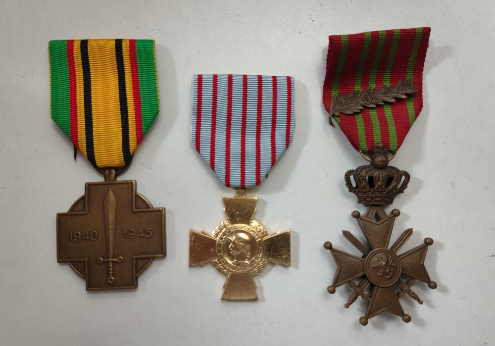 3 medalhas militares estrangeiras