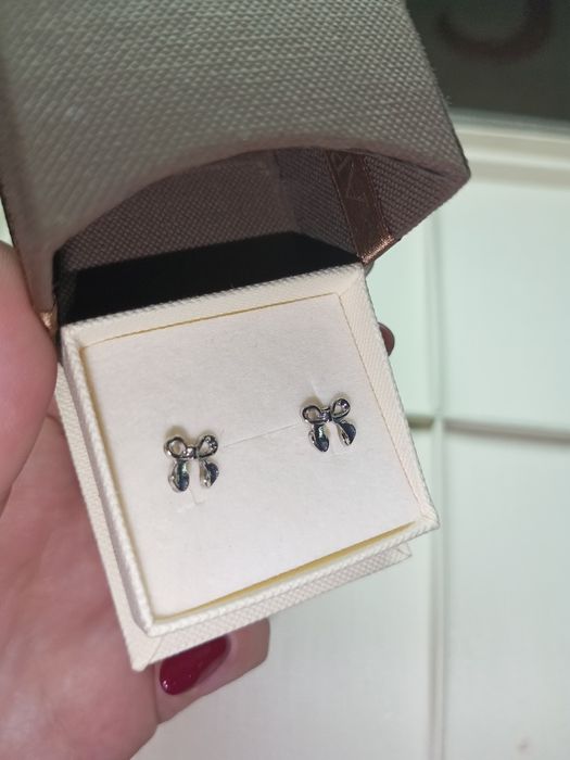 Srebrne kolczyki sztyfty 925 kokardy kokardki