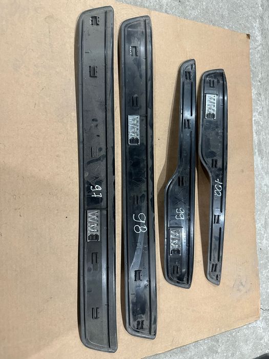 Накладки порога внутренние BMW E90