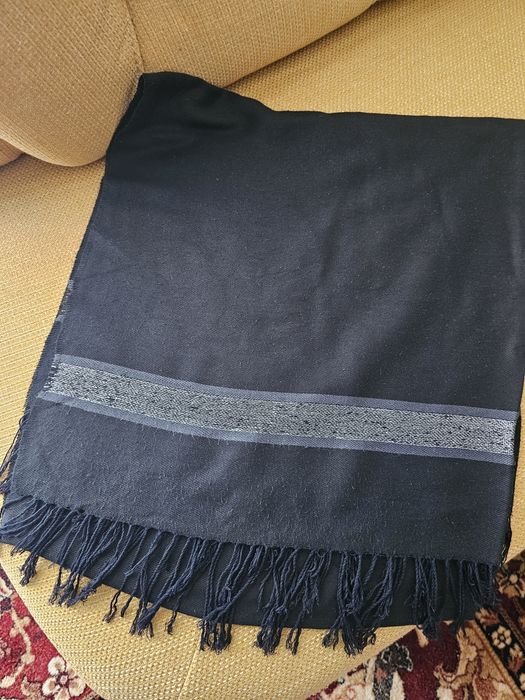 Szal czarno-srebrny XL