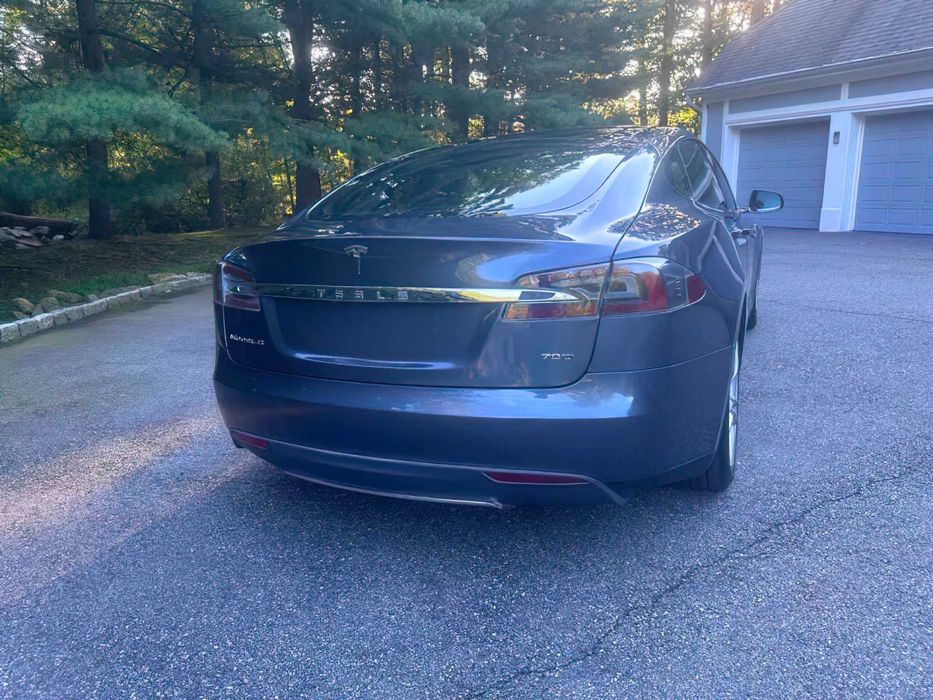 Tesla Model S 75      2016
