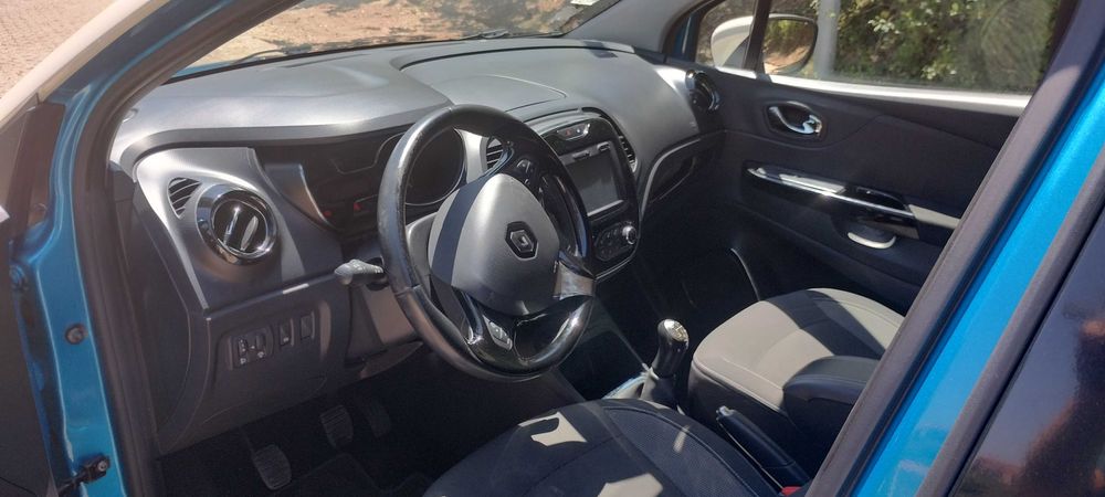Renault Captur Intens 0.9 TCe - Nacional  - Revisões Renault