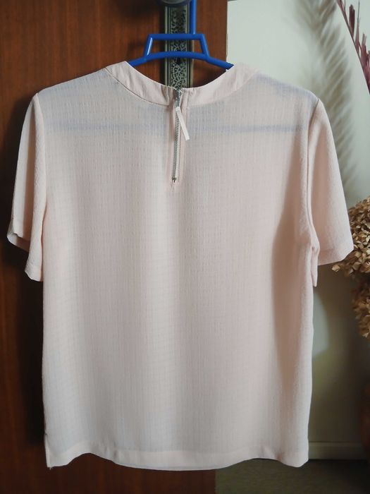 Blusa MANGO manga curta