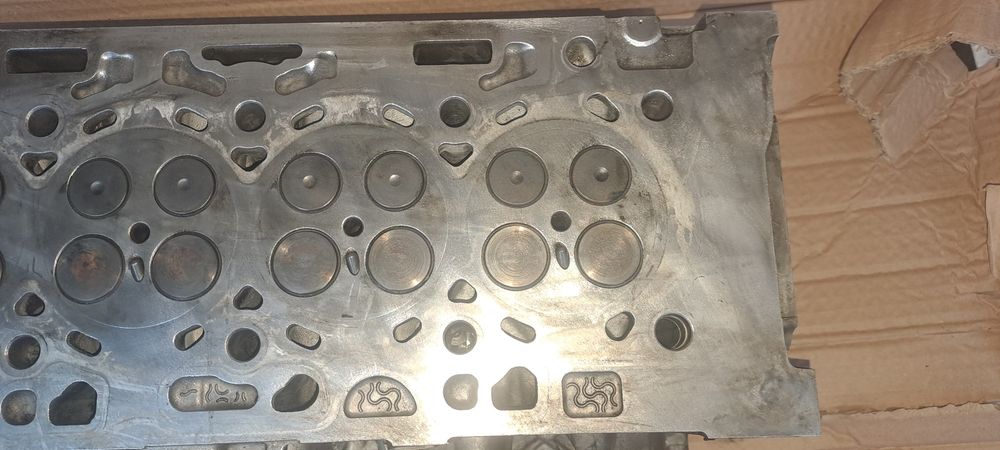 ГБЦ  Пежо Партнер  Б9  1,6 HDI  16v.