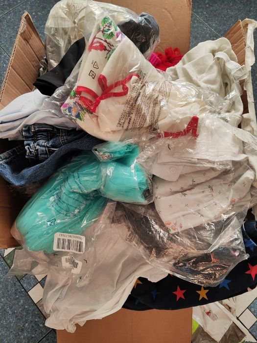 Величезний ящик пакет брендового одягу GAP ZARA George,M&S,Н&М 6-8р.