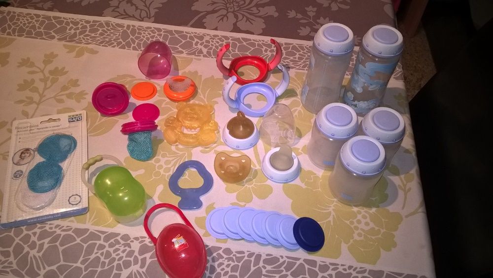 NUK Baby Bottle Lot – SARO Feeder (New) and Teething Ring Refills