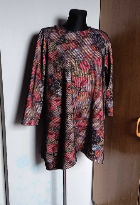 Luźna oryginalna sukienka / tunika r. 36/38