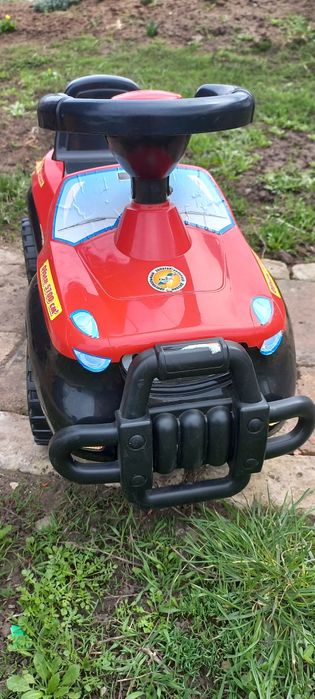 Беговел детский , красный