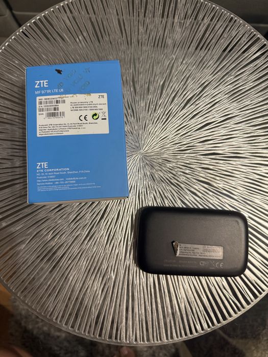 Przenośny router ZYE MF971R internet bezprzewodowy stan idealny