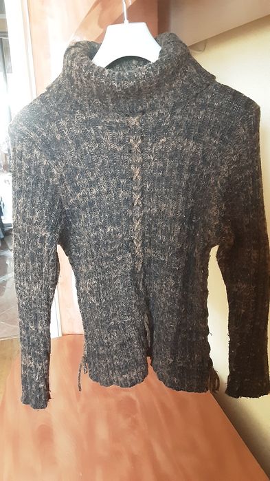 450 грнТеплий вовняний светр/свитер Hand Made розмір 46-48