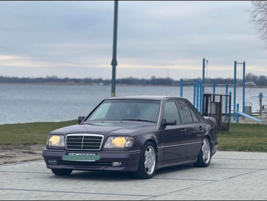 Mercedes E280  pakiet amg ( W124)