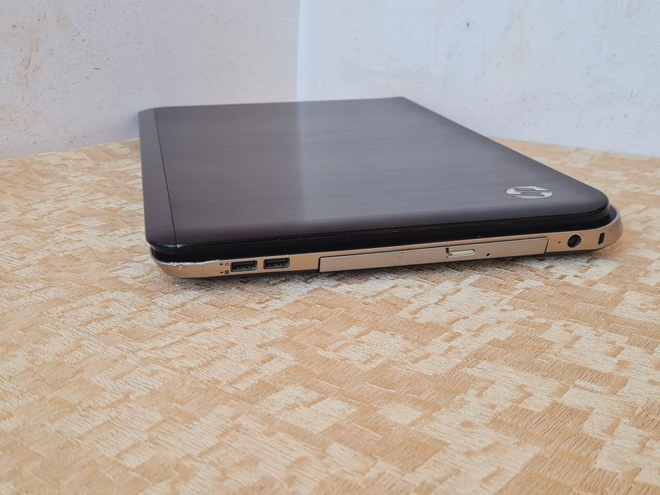 17,3 Hp Dv7 i5-2410m/озу 8гб/HDD 500гб/Radeon 6700m-2гб/Ноутбук