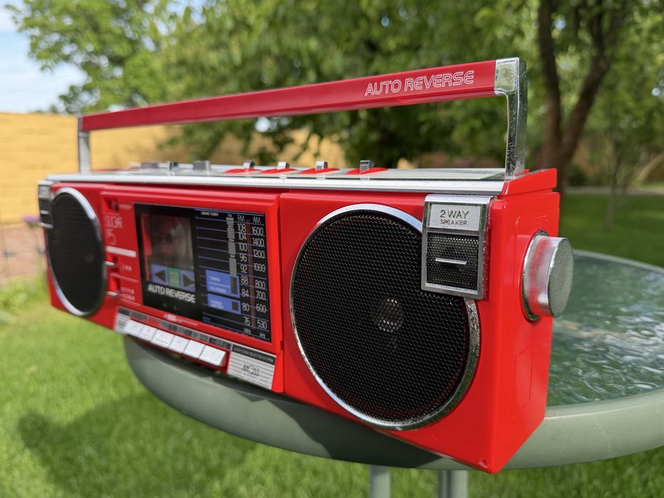 Продам магнитолу TOSHIBA RT-SF5